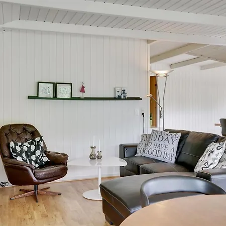 Algot - 100m To The Fjord By Interhome *